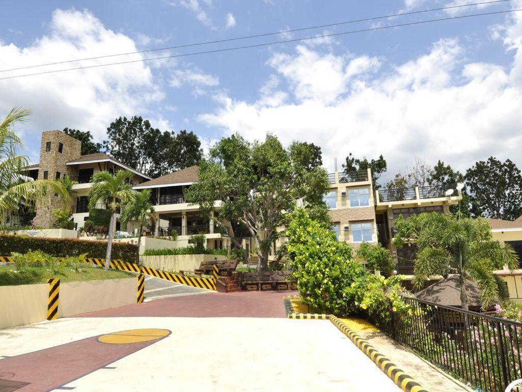 Seascape Resort Batangas Esterno foto