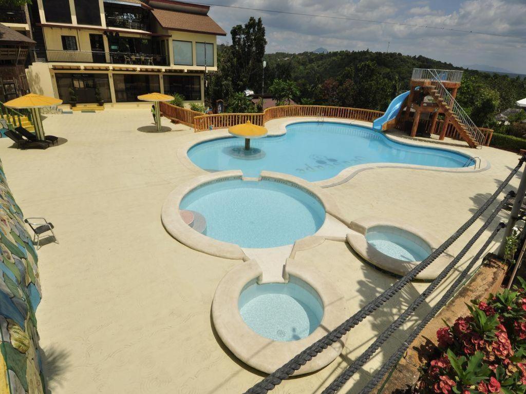 Seascape Resort Batangas Esterno foto
