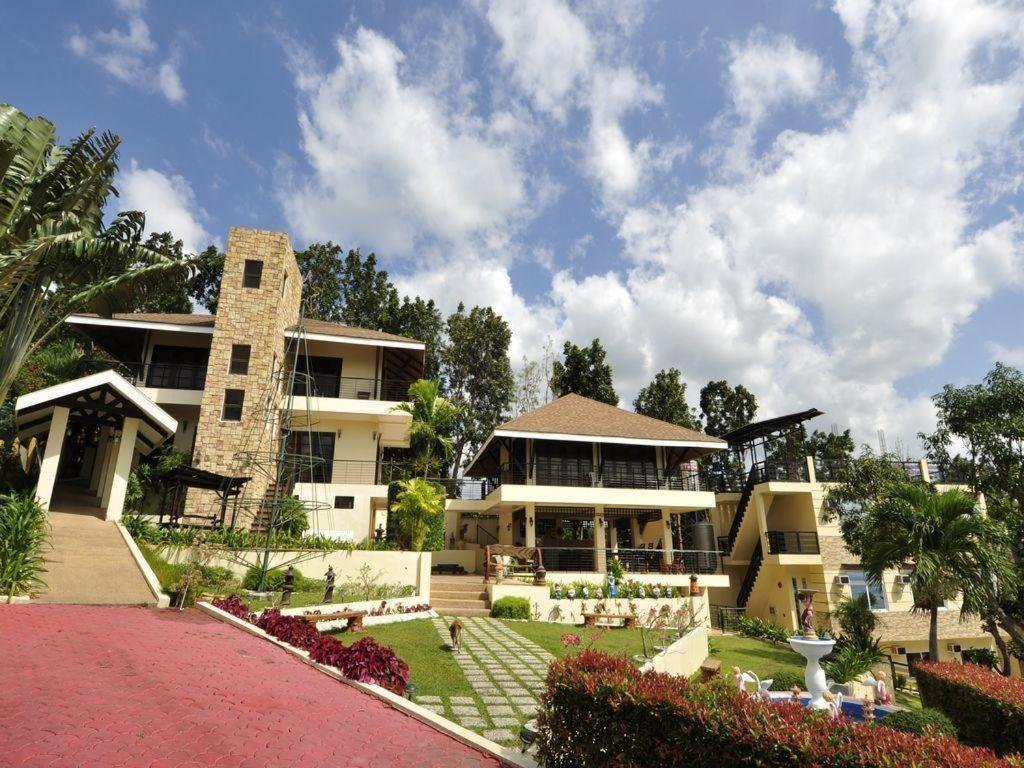 Seascape Resort Batangas Esterno foto