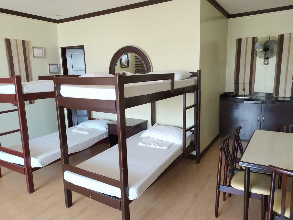 Seascape Resort Batangas Esterno foto